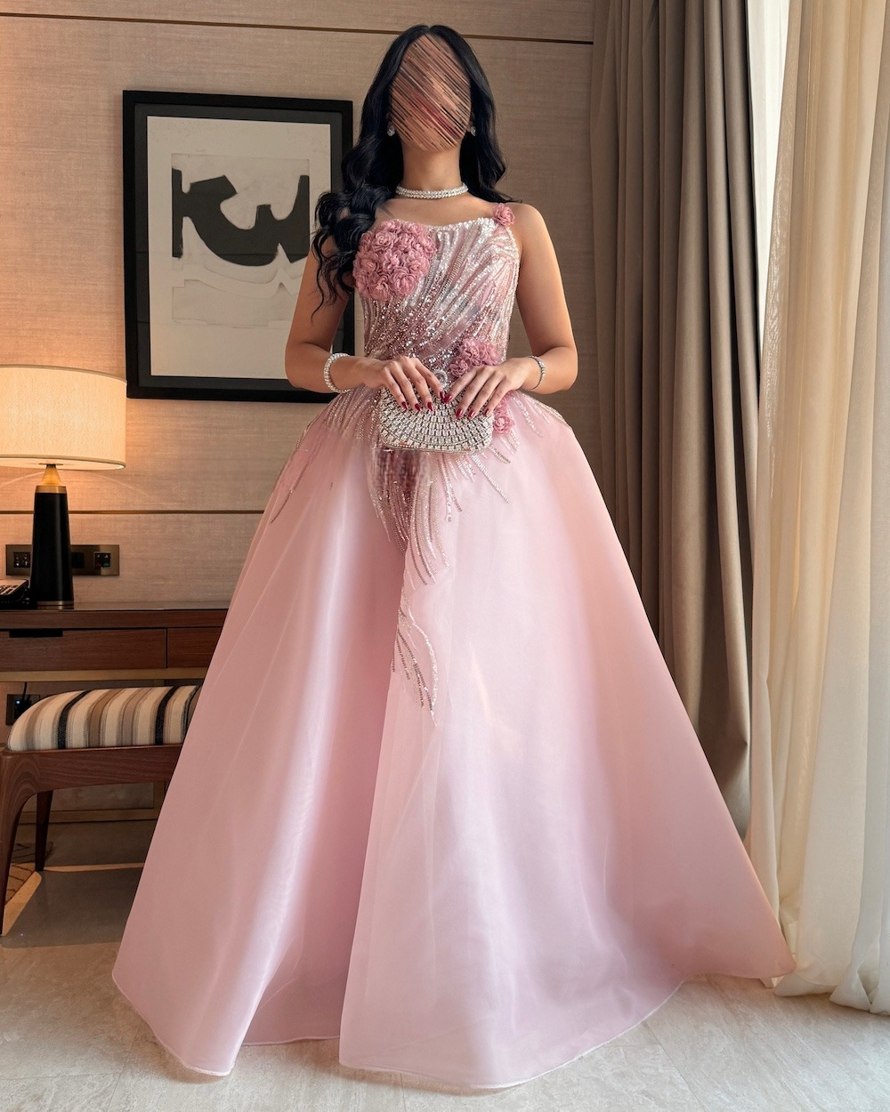 Pink evening dress with wavy sequin decoration