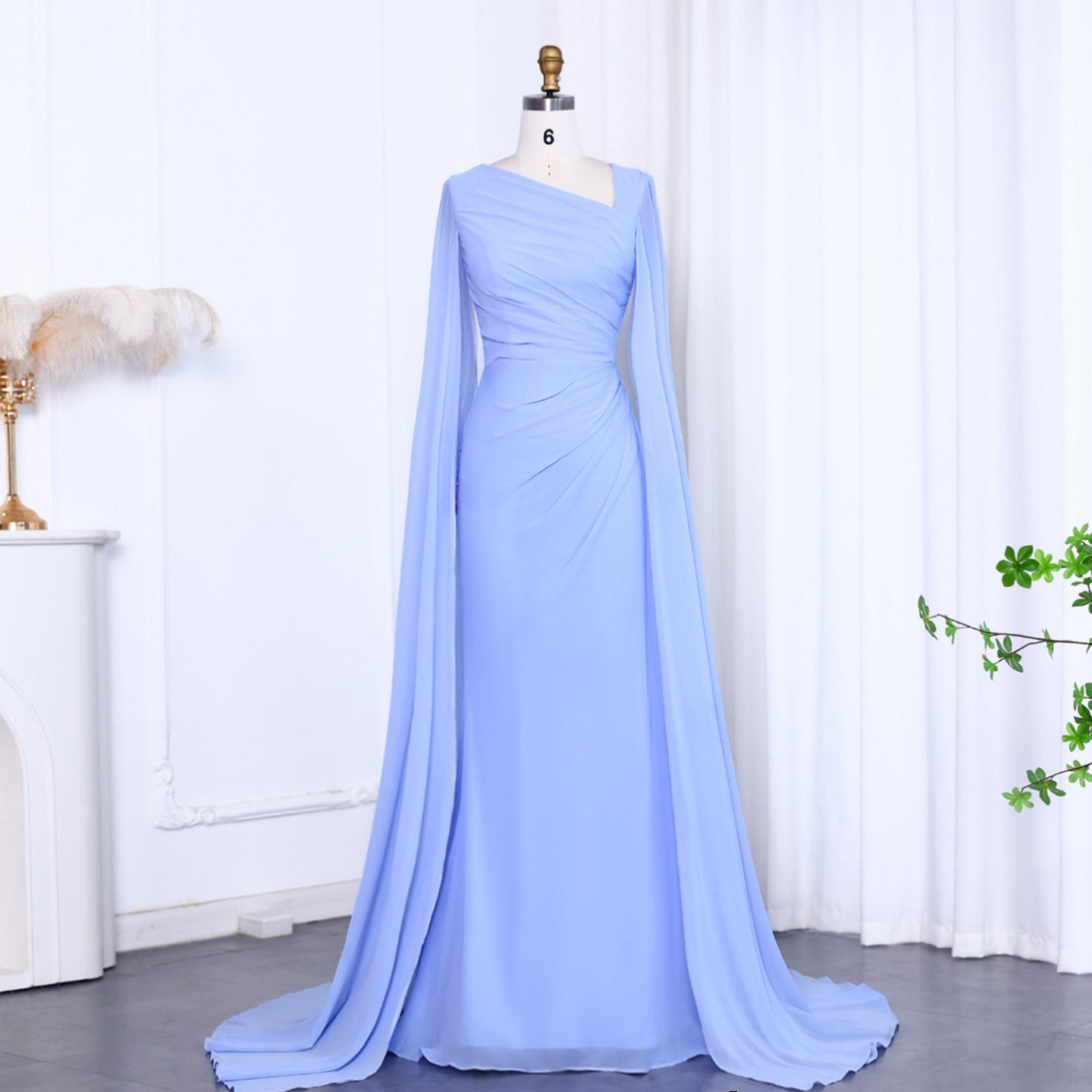Elegant Green Long Sleeve Evening Dress with cape