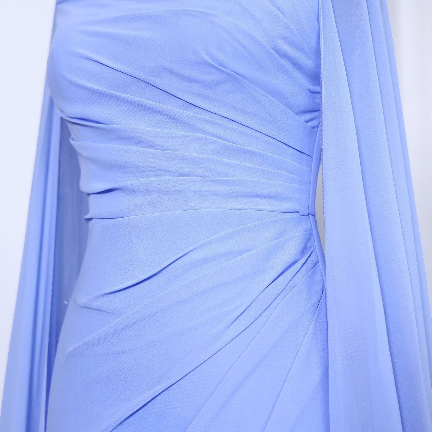 Elegant Green Long Sleeve Evening Dress with cape