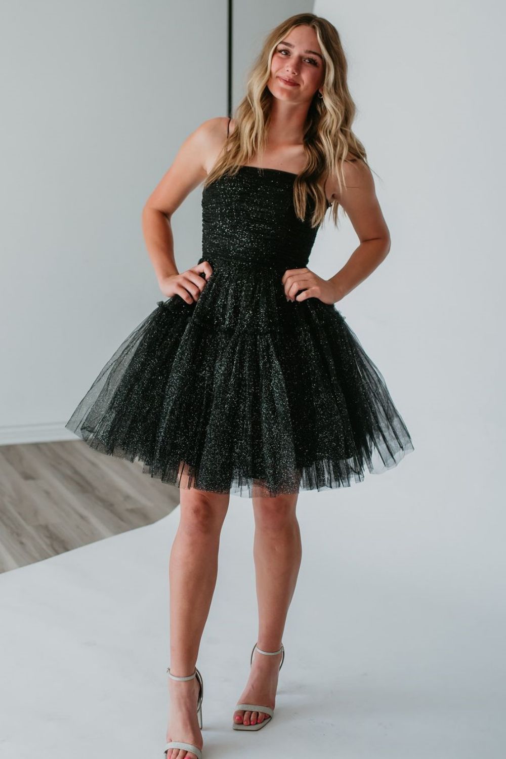 Glitter Black Lace Up Short Tulle Homecoming Dress