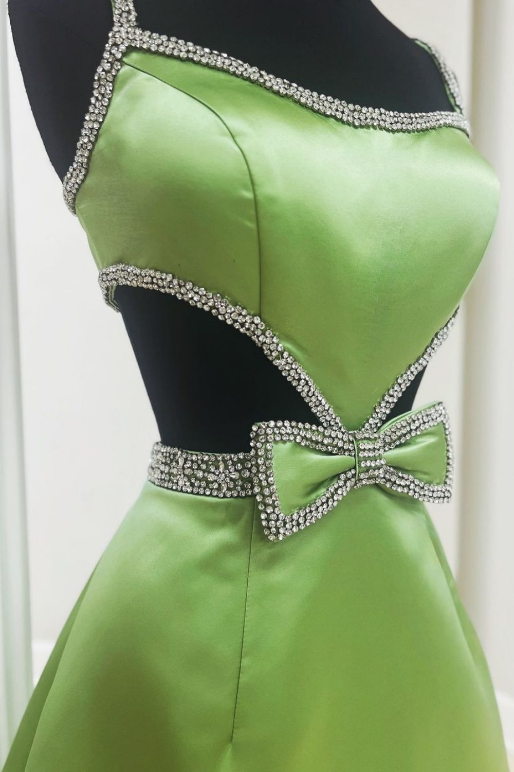 Pretty A-Line Spaghetti Straps Short Homecoming Dress