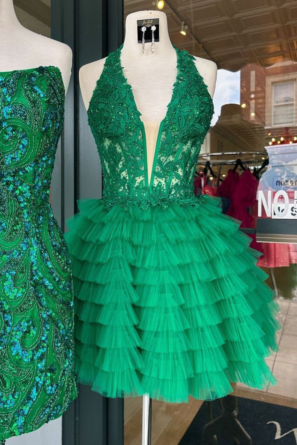 A-Line Halter Short Tulle Homecoming Dress