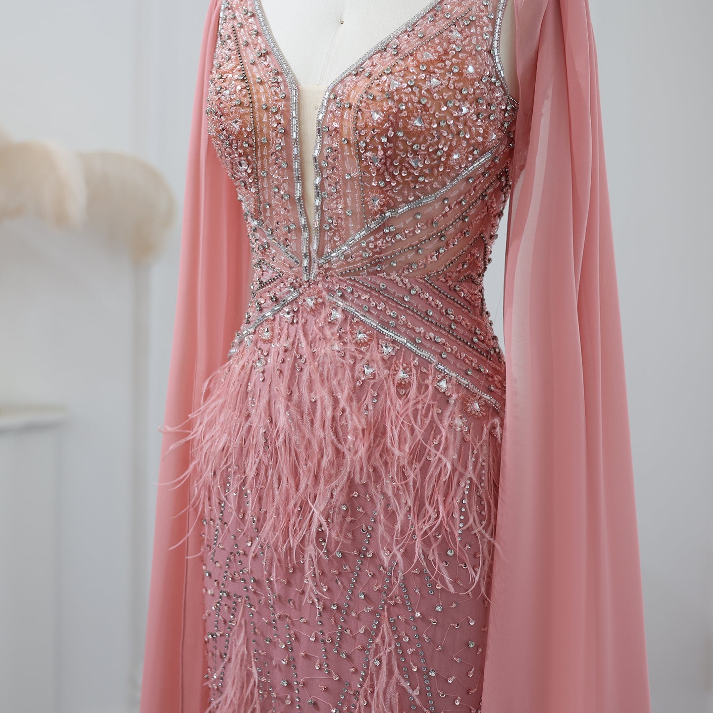 Luxury Feathers Blue Evening Dress with Cape Sleeves