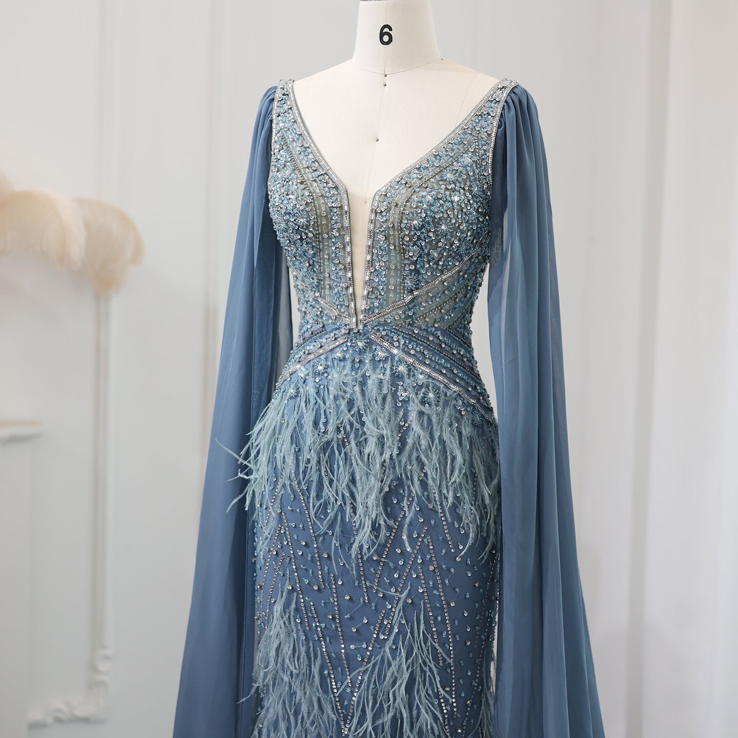 Luxury Feathers Blue Evening Dress with Cape Sleeves