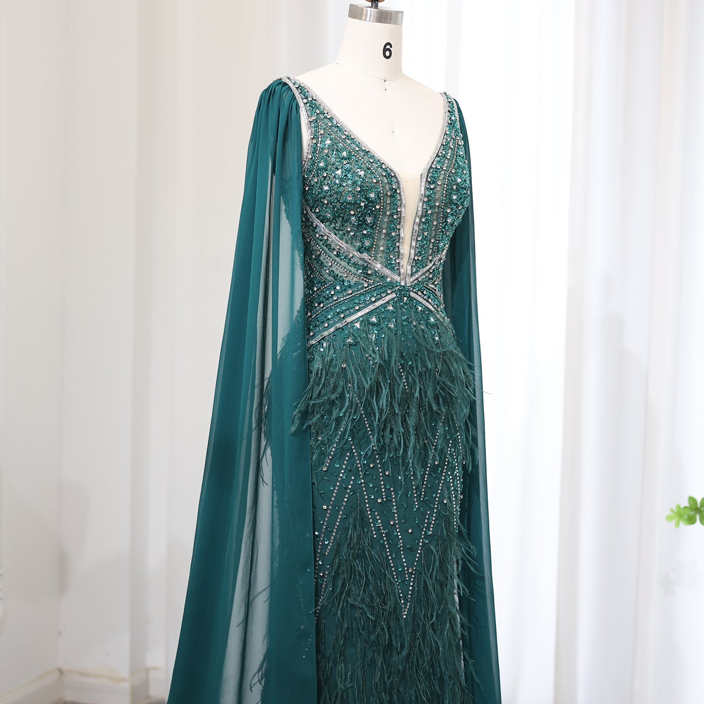 Luxury Feathers Blue Evening Dress with Cape Sleeves