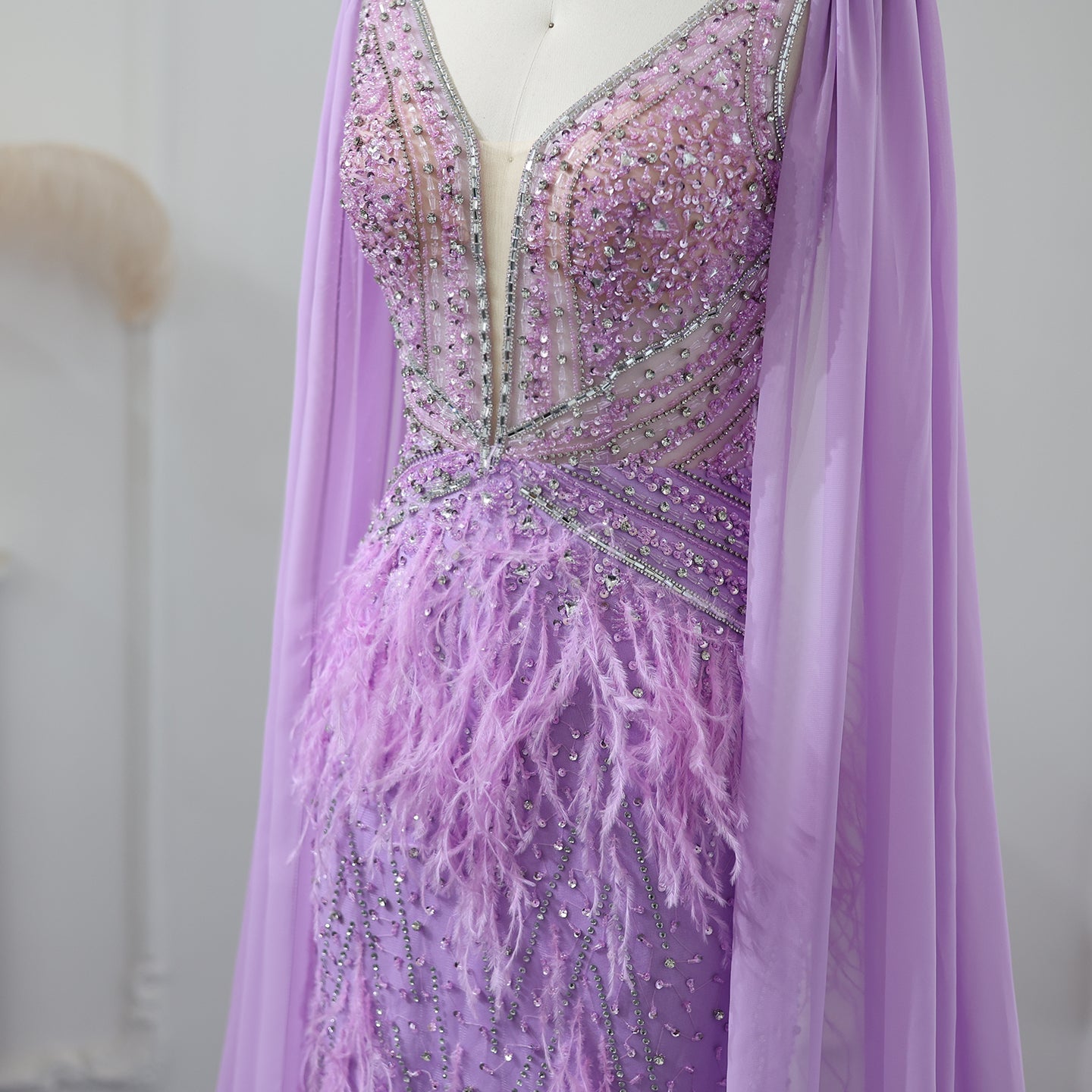 Luxury Feathers Blue Evening Dress with Cape Sleeves