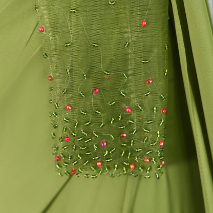 Elegant Green Long Sleeve Evening Dress with cape