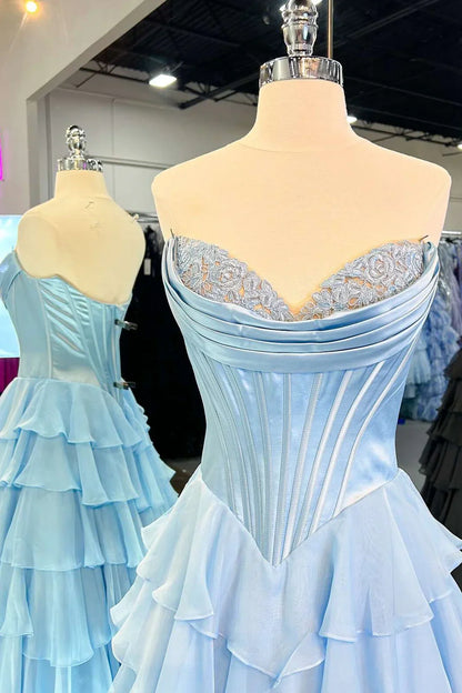 فستان حفلة موسيقية جميل على شكل قلب طويل الطبقات مع شق