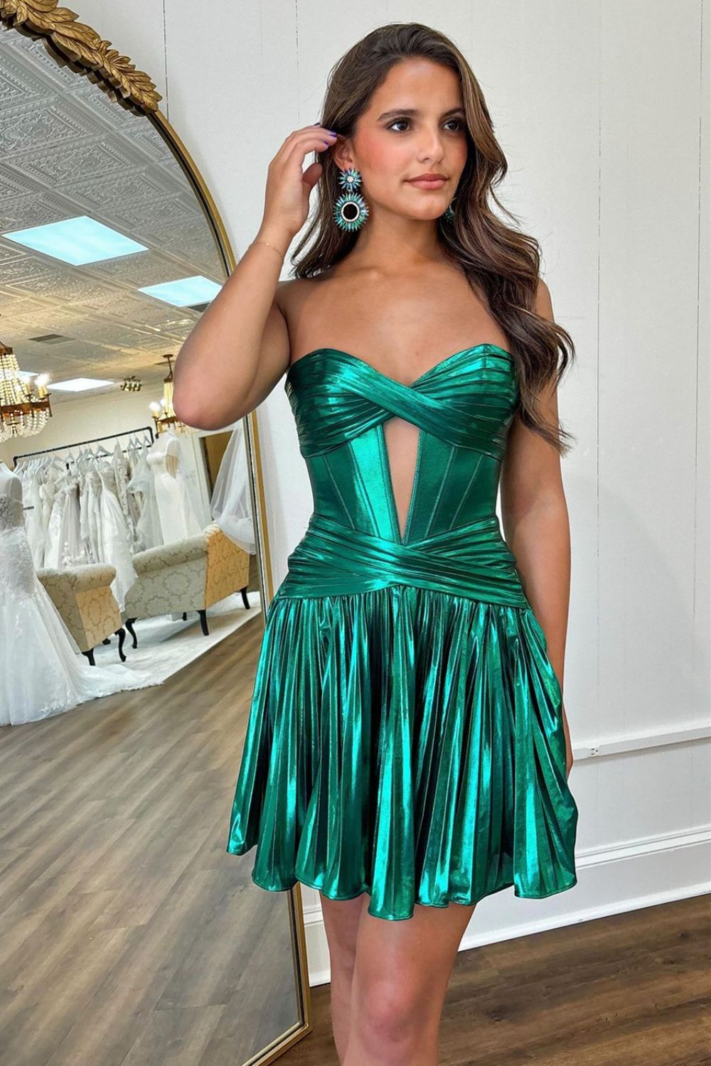 Stylish Sweetheart Short Metallic Homecoming Dress