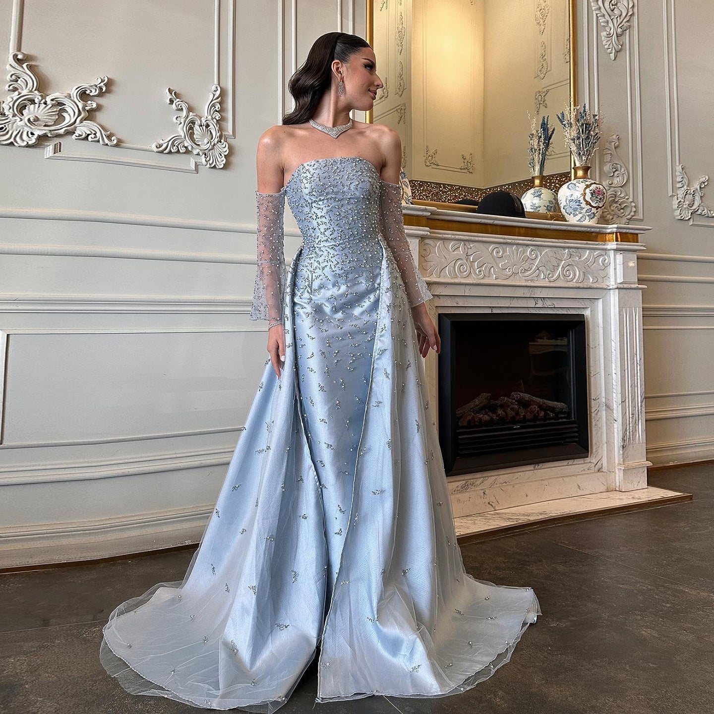 Luxury Silver Gray Evening Dress with Overskirt Sleeves