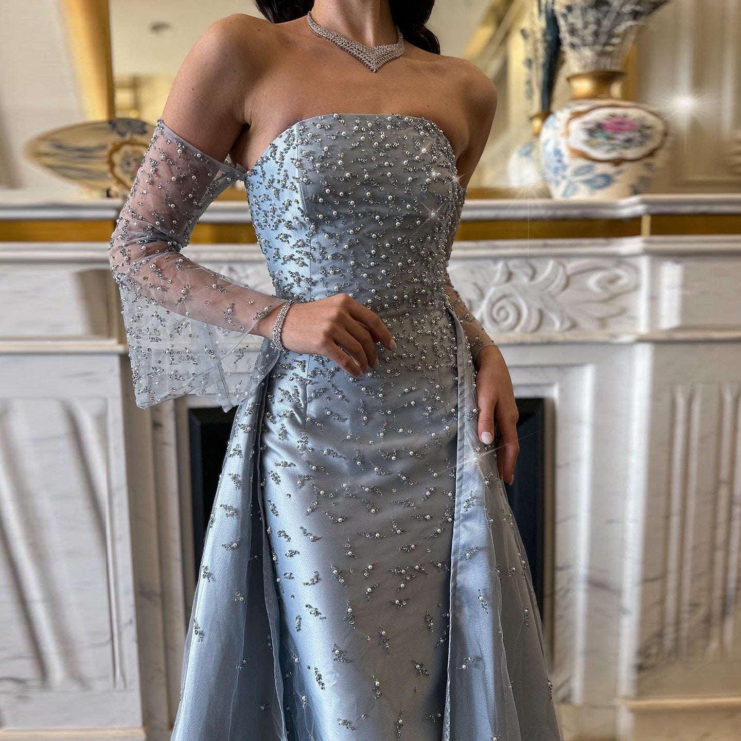 Luxury Silver Gray Evening Dress with Overskirt Sleeves